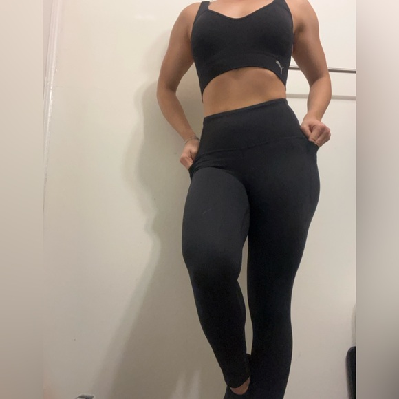 Under Armour Pants - Not For Sale! Under Armour Leggings